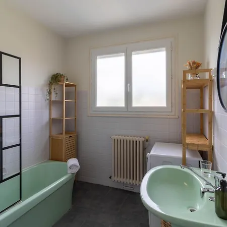 L'ostal Périgourdin - Piscine Privée Hébergement de vacances Périgueux